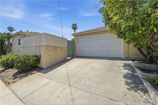 9056 Airdrome Street, Los Angeles, CA 90035