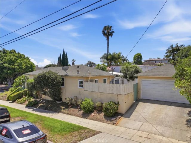 9056 Airdrome Street, Los Angeles, CA 90035