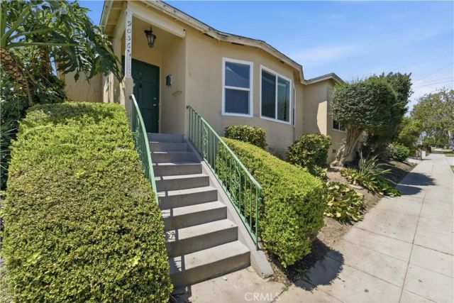 9056 Airdrome Street, Los Angeles, CA 90035