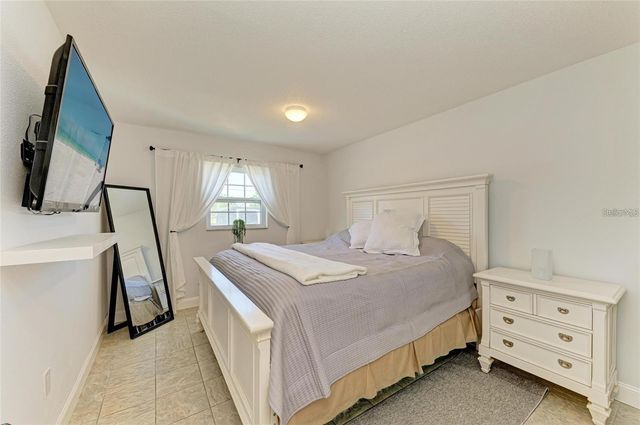 9810 DORADO AVENUE 9810, Bradenton, FL 34210