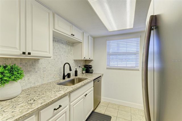 9810 DORADO AVENUE 9810, Bradenton, FL 34210