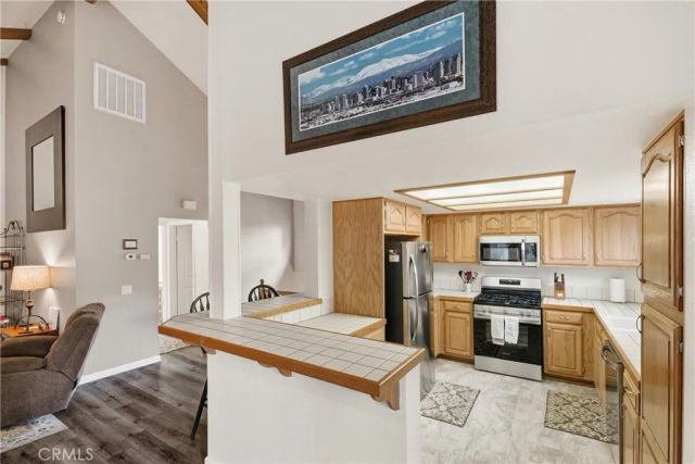 43072 Goldmine Woods, Big Bear Lake, CA 92315