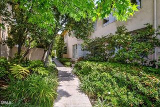 660 S Orange Grove Boulevard F, Pasadena, CA 91105