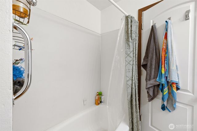 1529 W 13th Street, Port Angeles, WA 98363