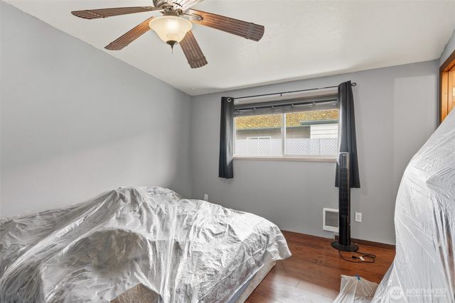 1529 W 13th Street, Port Angeles, WA 98363