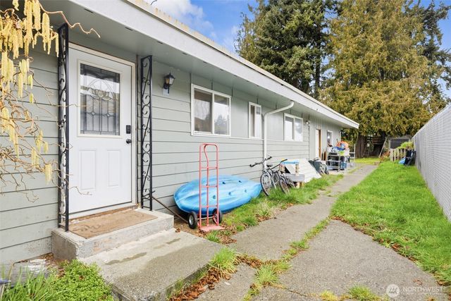 1529 W 13th Street, Port Angeles, WA 98363