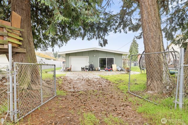 1529 W 13th Street, Port Angeles, WA 98363