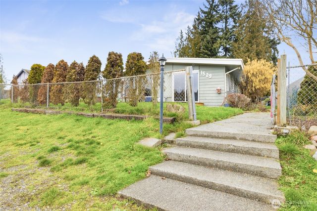 1529 W 13th Street, Port Angeles, WA 98363