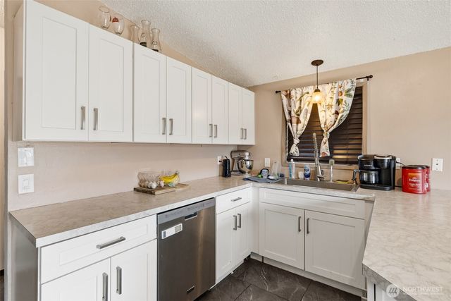 1529 W 13th Street, Port Angeles, WA 98363