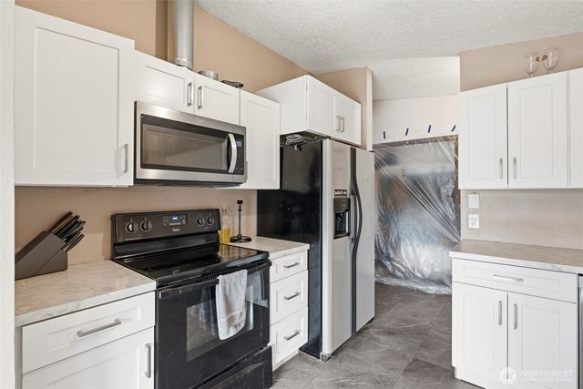 1529 W 13th Street, Port Angeles, WA 98363