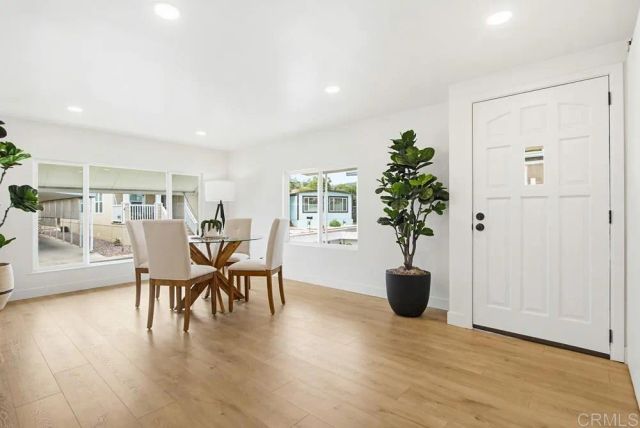 8301 Mission Gorge 274, Santee, CA 92071