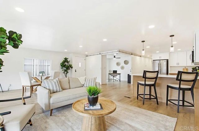 8301 Mission Gorge 274, Santee, CA 92071