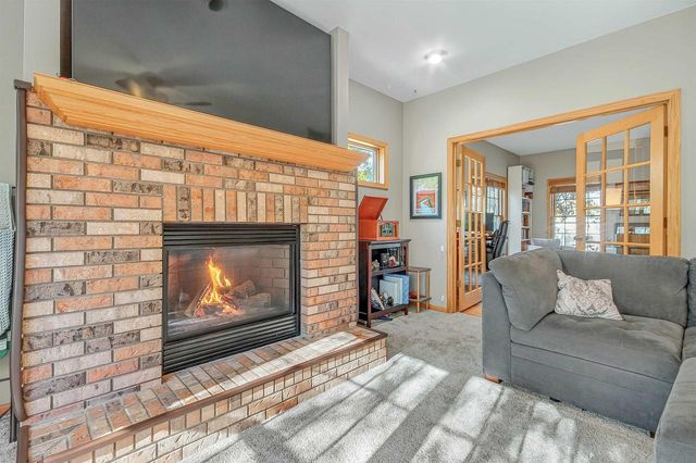 7201 Countrywood Lane, Madison, WI 53719