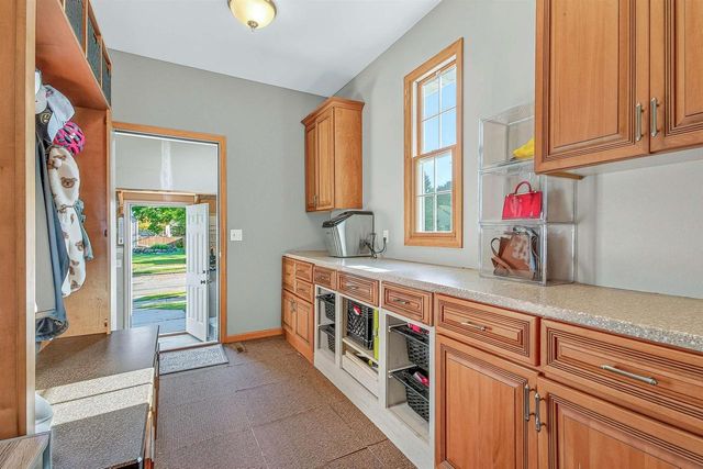 7201 Countrywood Lane, Madison, WI 53719