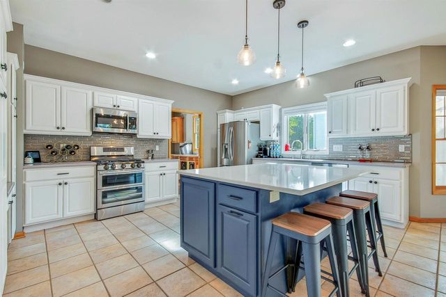 7201 Countrywood Lane, Madison, WI 53719