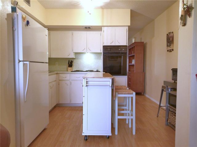2457 ECUADORIAN WAY 73, Clearwater, FL 33763