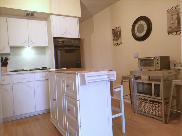 2457 ECUADORIAN WAY 73, Clearwater, FL 33763