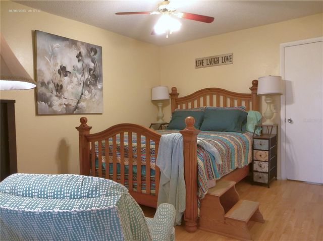 2457 ECUADORIAN WAY 73, Clearwater, FL 33763