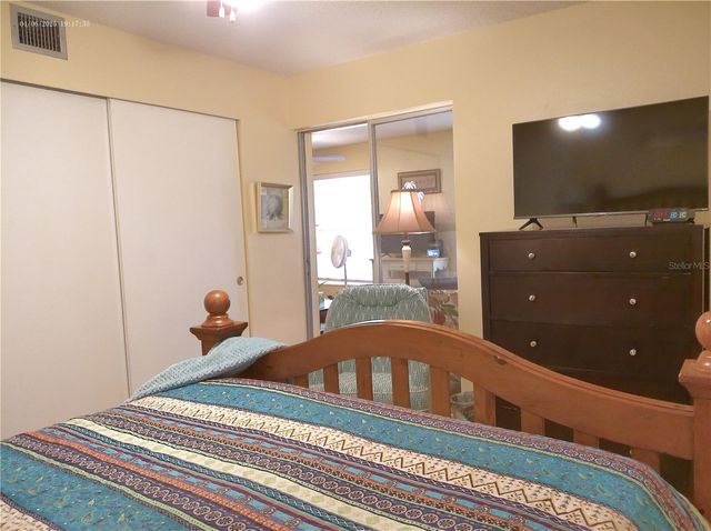 2457 ECUADORIAN WAY 73, Clearwater, FL 33763
