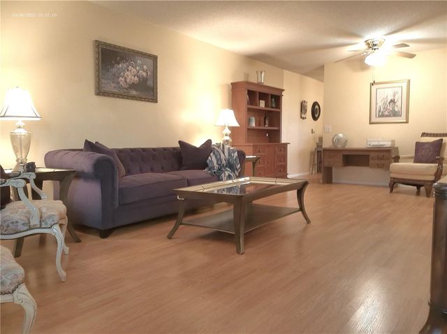 2457 ECUADORIAN WAY 73, Clearwater, FL 33763