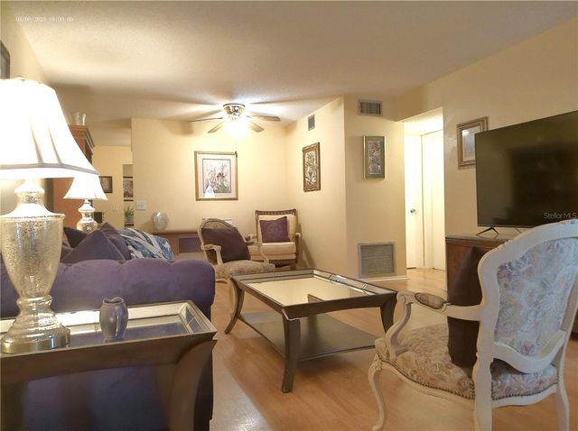 2457 ECUADORIAN WAY 73, Clearwater, FL 33763