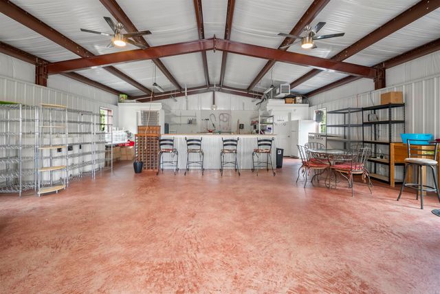 99 Sandtown Road, Morrilton, AR 72110