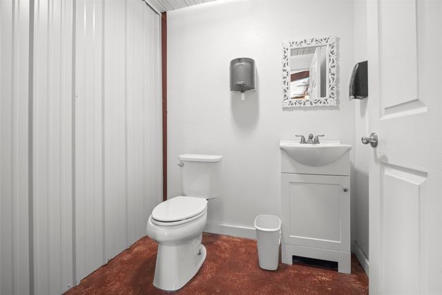 99 Sandtown Road, Morrilton, AR 72110