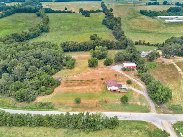 99 Sandtown Road, Morrilton, AR 72110