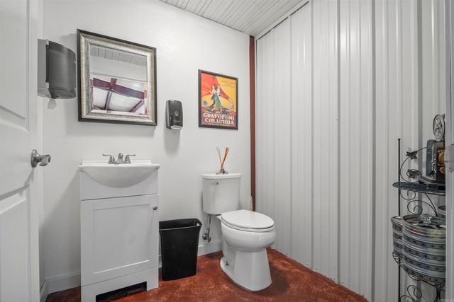 99 Sandtown Road, Morrilton, AR 72110