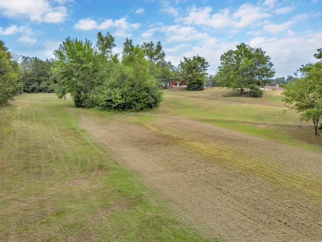 99 Sandtown Road, Morrilton, AR 72110