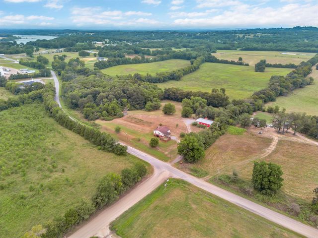 99 Sandtown Road, Morrilton, AR 72110