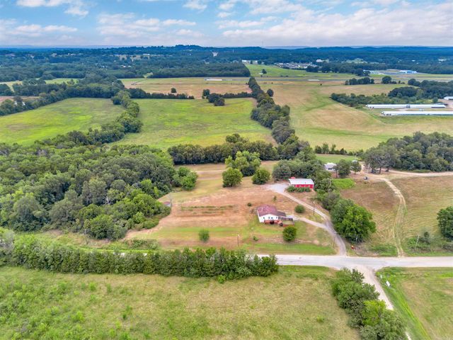 99 Sandtown Road, Morrilton, AR 72110