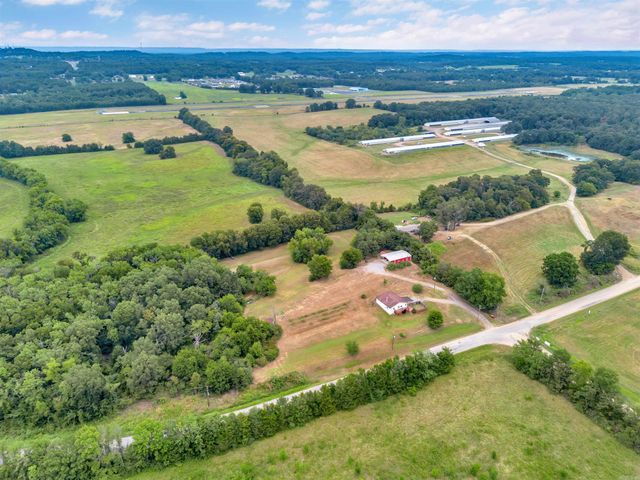 99 Sandtown Road, Morrilton, AR 72110