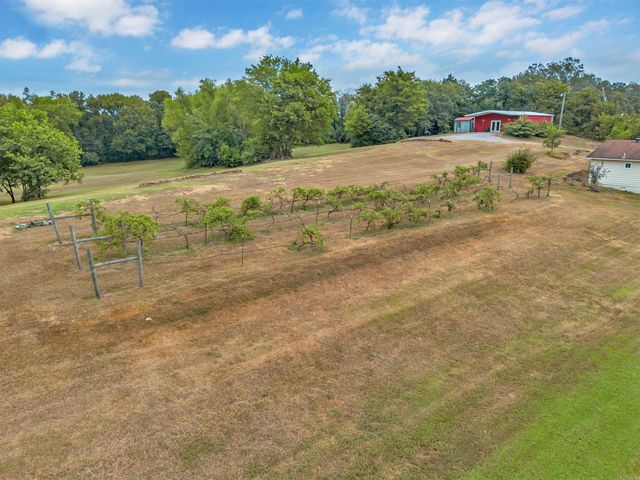 99 Sandtown Road, Morrilton, AR 72110