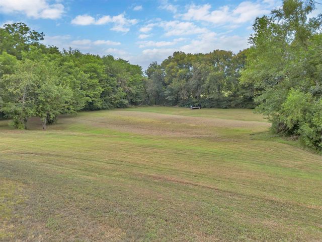 99 Sandtown Road, Morrilton, AR 72110