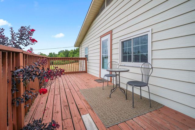 99 Sandtown Road, Morrilton, AR 72110