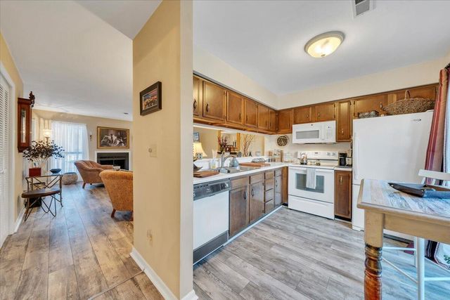 7239 Woods Crossing, Roanoke, VA 24018