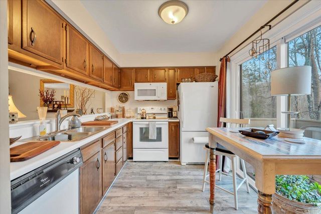 7239 Woods Crossing, Roanoke, VA 24018