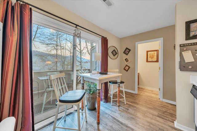 7239 Woods Crossing, Roanoke, VA 24018