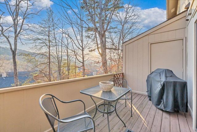 7239 Woods Crossing, Roanoke, VA 24018