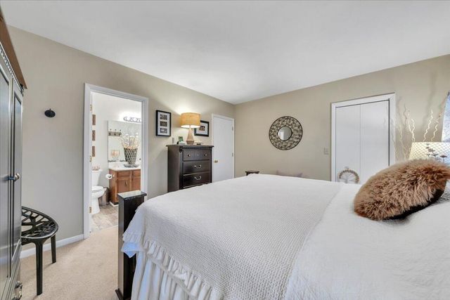 7239 Woods Crossing, Roanoke, VA 24018