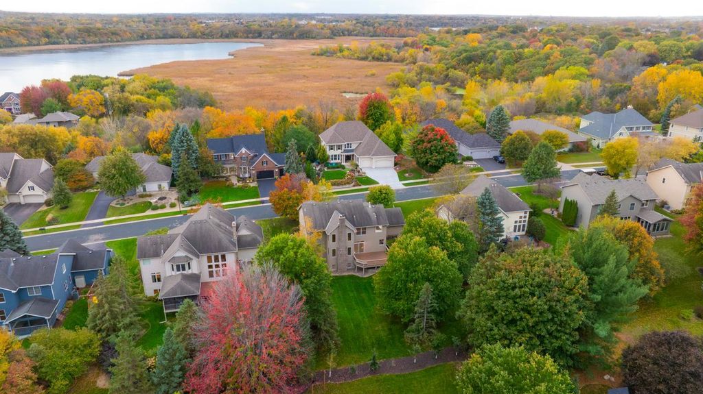 19054 Magenta Bay, Eden Prairie, MN 55347 — photo 2