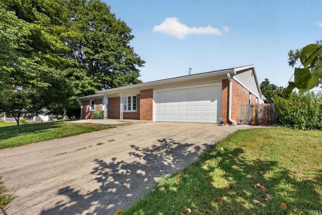 4154 W Daniel Avenue, Bloomington, IN 47403