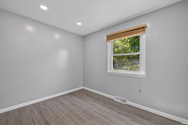4154 W Daniel Avenue, Bloomington, IN 47403