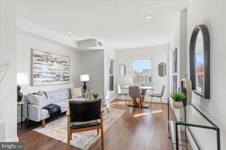 1040 6TH ST NE #302, Washington, DC 20002