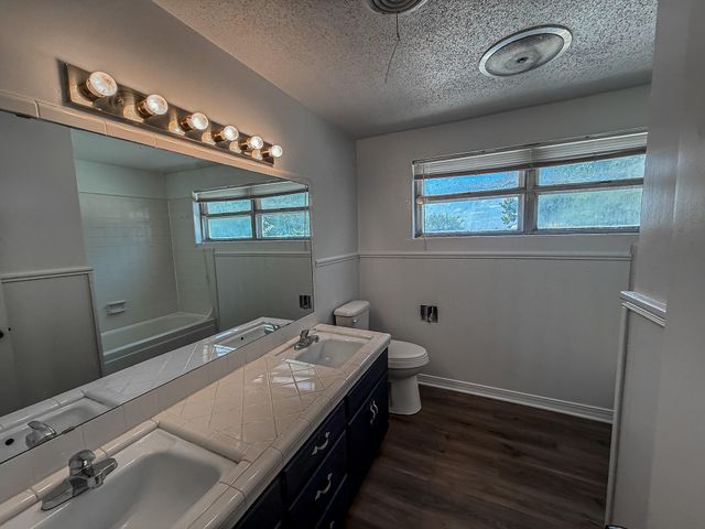 1690 W US Highway 70, Plainview, TX 79072