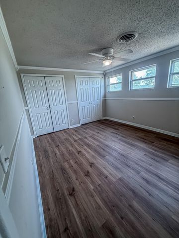 1690 W US Highway 70, Plainview, TX 79072