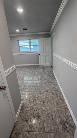 1690 W US Highway 70, Plainview, TX 79072