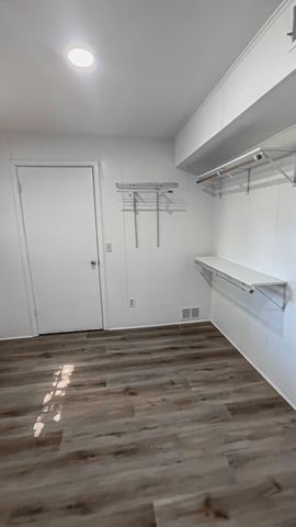 1690 W US Highway 70, Plainview, TX 79072