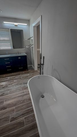 1690 W US Highway 70, Plainview, TX 79072